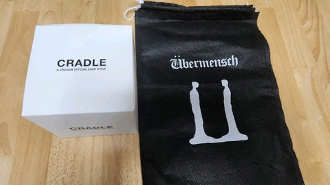 Selling G-DRAGON's G-Dragon Cradle.