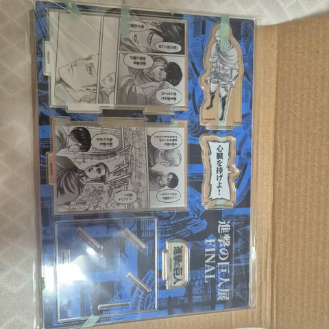 Selling a bundle of Ilkwall Levi Peaceful Acrylic and Final Diorama Acrylic, only as a set.