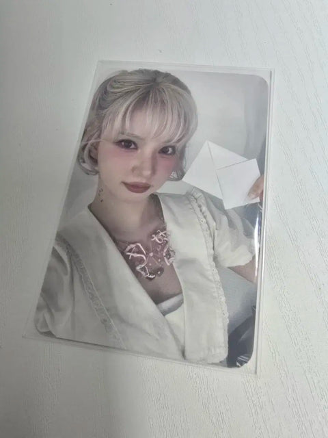 VIVIZ 2nd week public broadcast photocard Eunha
