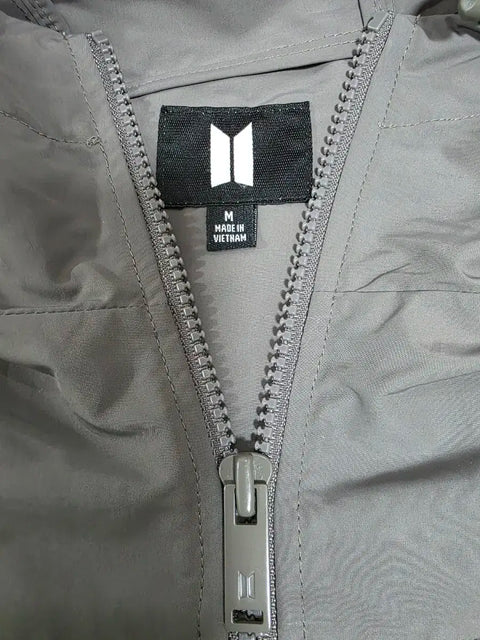 BTS Windbreaker M