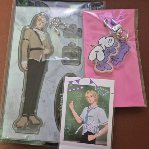 PLAVE Noah W4L Artryl Stand + Samwa Keyring + Cheki Style