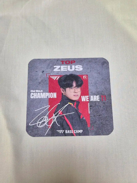 Jeontiwon Hyeon Han-hwa T1 Zeus Basecamp Coaster