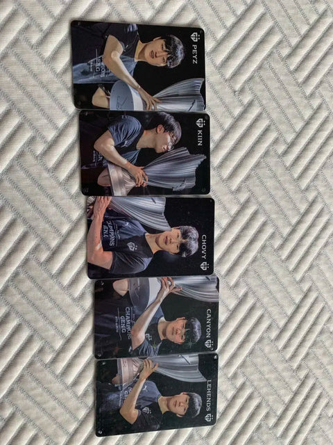 Selling Gen.G 2024 LCK Spring Championship cards in a bundle, Chovy card and badge bonus.