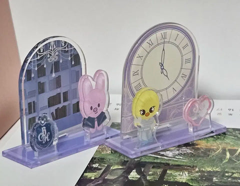 SkiZoo Acrylic Stand