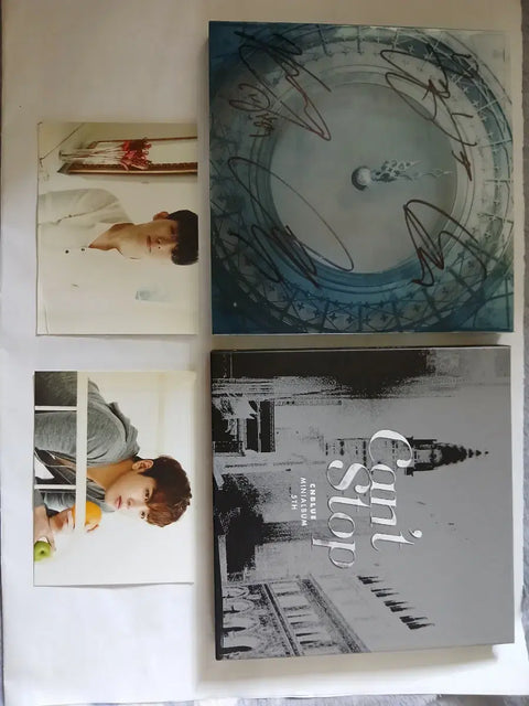 CNBLUE. Sign. Autograph. Jung Yong Hwa.