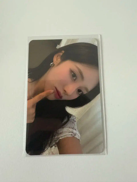 Park Ji-won Like You Babe Studio 1st Week Photocard