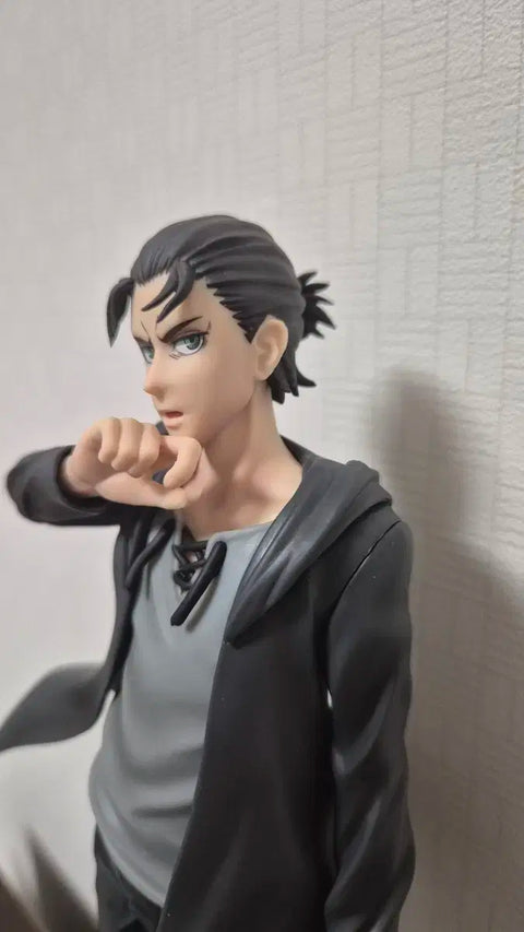 Attack on Titan Eren Yeager B Prize In Search of Freedom Ichiban Kuji Lottery Figure
