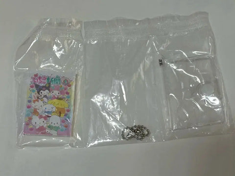 Selling Ichigo Shimbun Kitty group gacha.