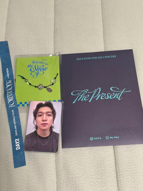 DAY6 Welshow bracelet, The Present Forever Young admission benefit