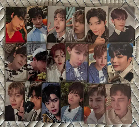 ZE:A ONE photocard all together !!