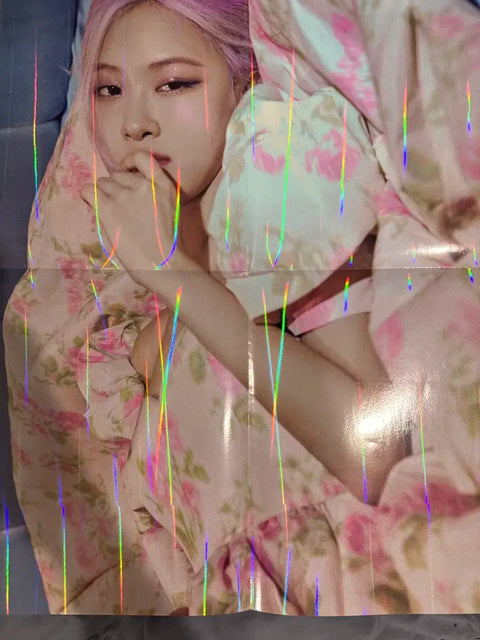 Selling limited edition BLACKPINK photobook.