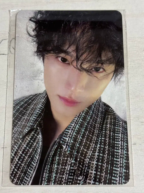 Seventeen Kyobo Bookstore Mingyu, selling/transferring.