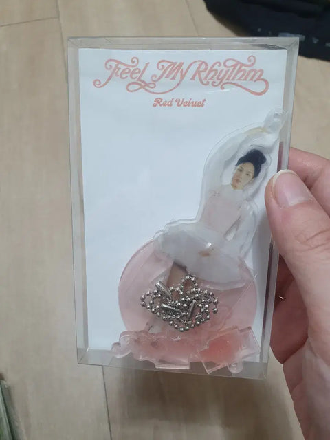 Red Velvet Acrylic Keyring Wendy