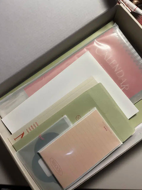 URGENT SALE) TOMORROW X TOGETHER 2024 Season's Greetings