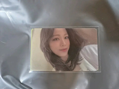Lee Chae-young photocard