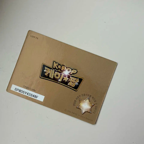 I'm selling Haminwoo photocard.