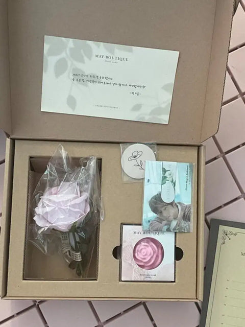 I'm transferring Park Jihoon May 2nd Gen Kit.
