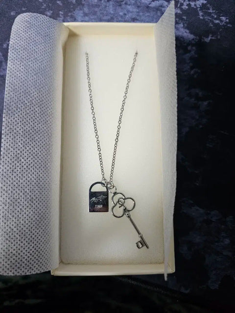 fromis_9 Baek Jiheon Necklace Unboxing Sale
