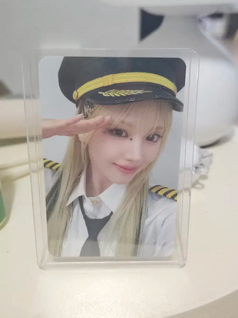 NMIXX Jiwoo photocard transfer