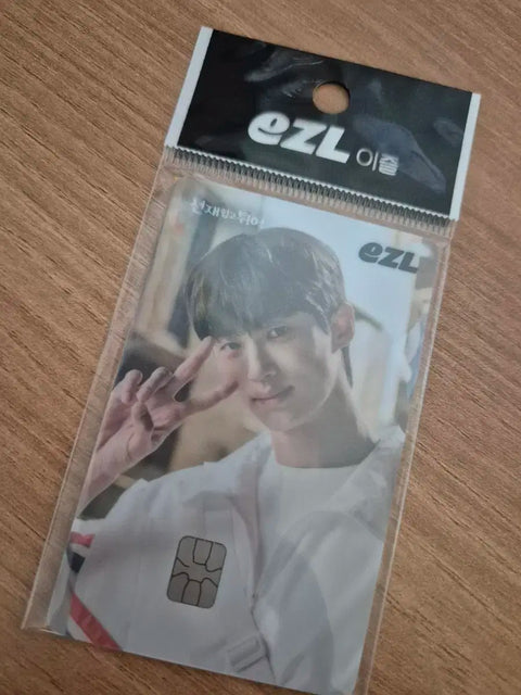 "Seonjae Upo Ttwieo Byeon Wooseok Transportation Card"