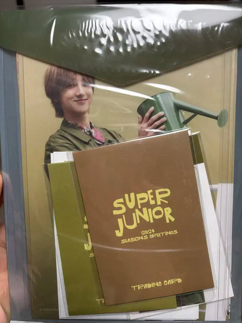 Super Junior Yesung 2024 Season's Greetings Photo Pack Contents