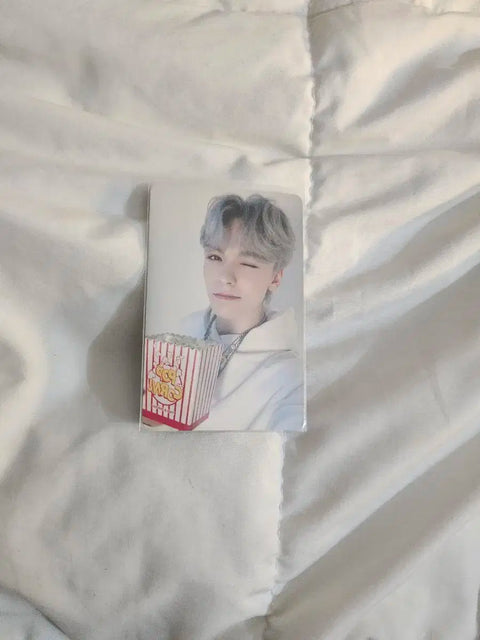Seventeen Season's Greetings Vernon Photocard