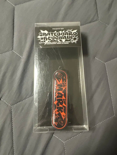 Skateboard keychain Mark ver.