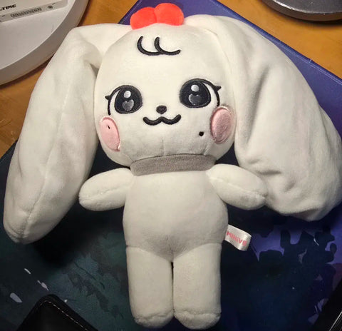 Minive Cherry Ive Wonyoung