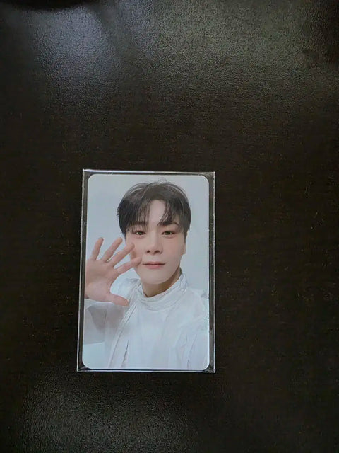 Moonbin & Sanha Diffusion Entry Photocard