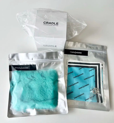G-Dragon Light Stick Cradle + Scarf + Cradle Cover