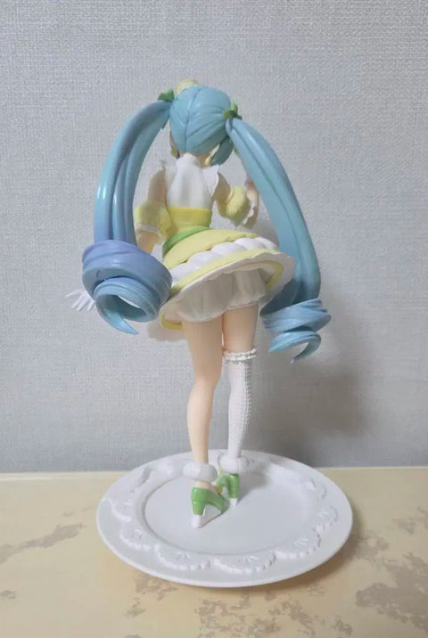 Hatsune Miku Macaron Figure