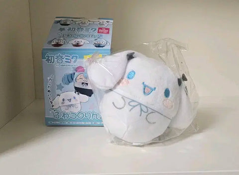 Selling Hatsune Miku Cinnamoroll collaboration Fuwa Kororin.