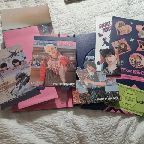 TXT album Loser=Lover