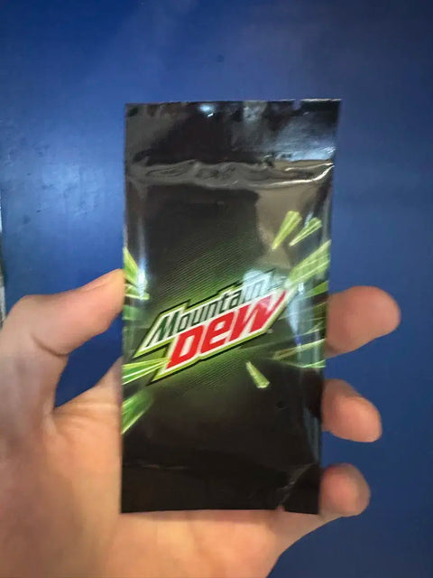 Selling Mountain Dew qwer photocard