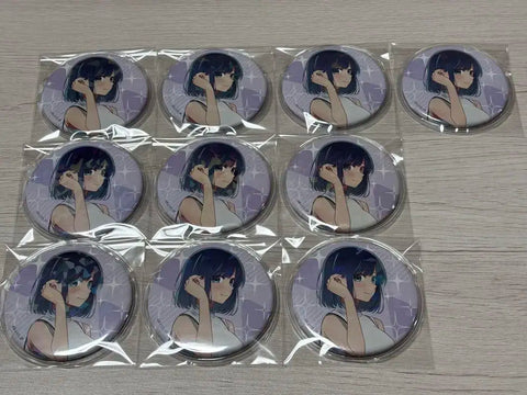 Akane can badge 10 pieces as a set