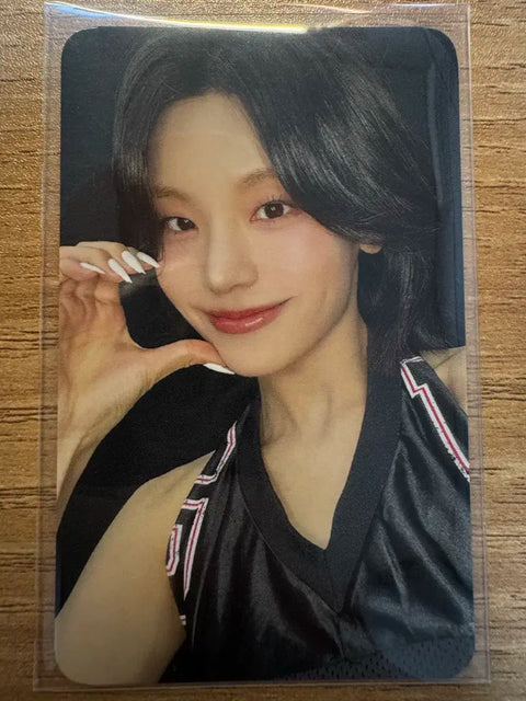 ITZY Yeji last broadcast public broadcast photocard