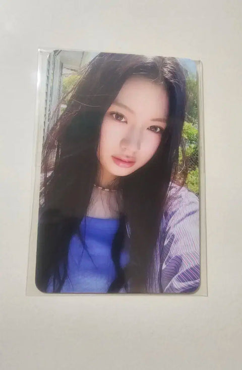 Kiki Kiya dancing alone 3rd week workshop photocard for sale.