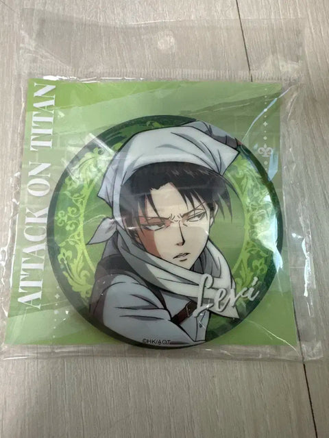 Attack on Titan Levi pin badge