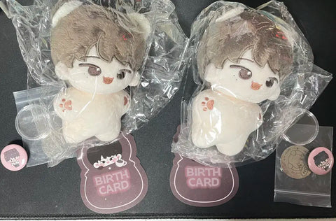 Seventeen Dino otter-pucchino doll with star body
