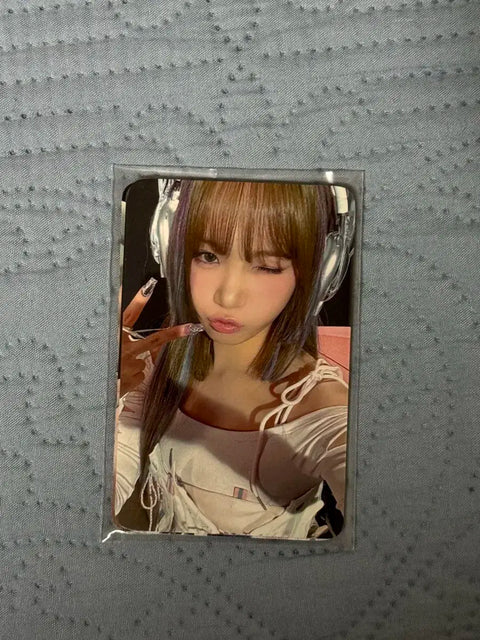 LE SSERAFIM Perfect Night Fansign Photocard