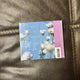 Aimyon, I'm going to meet you (to see you) carrying her CD album.