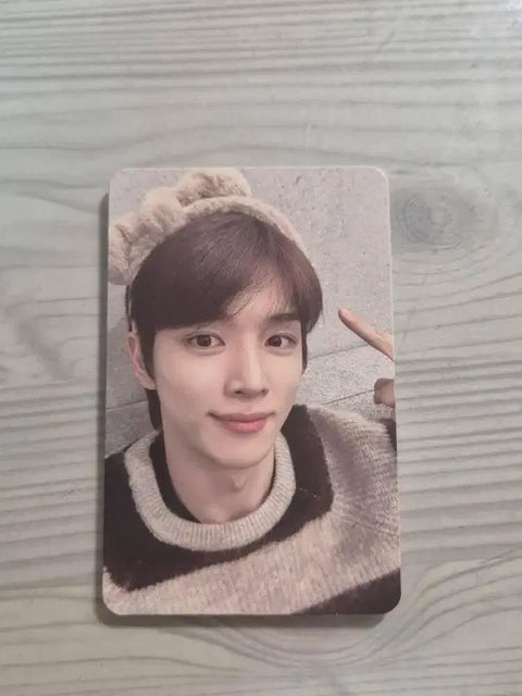 Selling Rise Sungchan Christmas photocard!