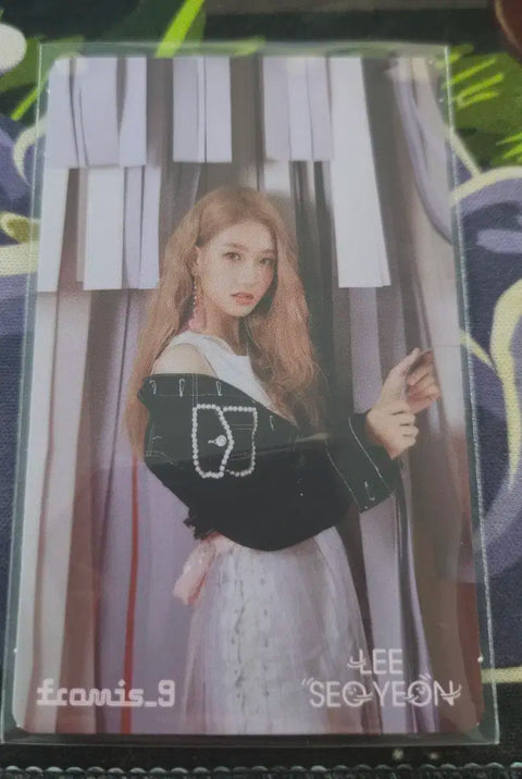 fromis_9 Lee Seoyeon Love Bomb Kino Photocard