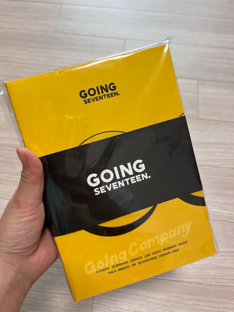 Unopened) SEVENTEEN Going Company Photobook Set