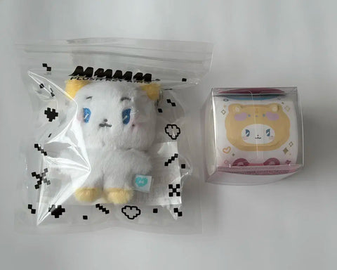 Mmmemi Mu Mwah Keyring & LoL Sticker