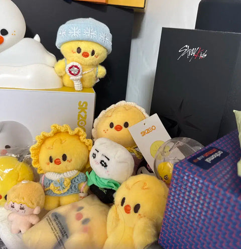 Selling Stray Kids Felix BbokAri.
