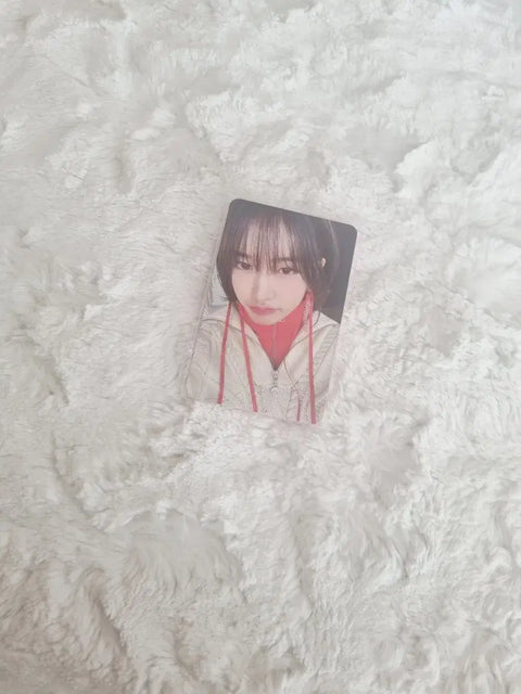 IVE Yujin photocard