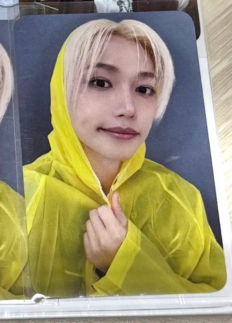 Felix Stray Kids KARMA Uniform T-shirt Photocard Transfer