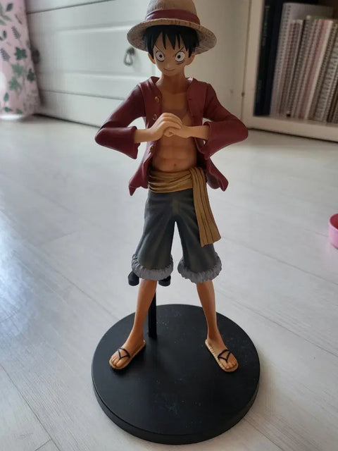 One Piece Luffy figure