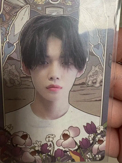 TXT Yeonjun Huening Kai STAYC Seeun photocard